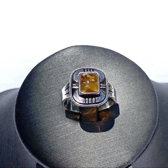 Artisan Jewelry - Women’s Sterling Silver and Amber Ring Size 7.5
